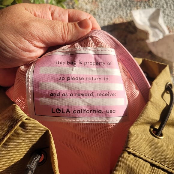 LOLA California Lark large drawstring backpack in khaki - Picture 6 of 8